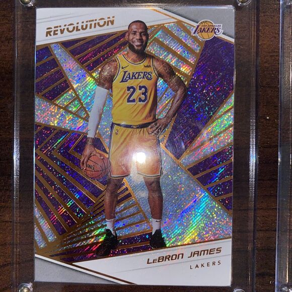 Lebron James Wooden Plaque Wall Hanging With Two NBA Hoops Trading Cards 8”X6” - Picture 2 of 4